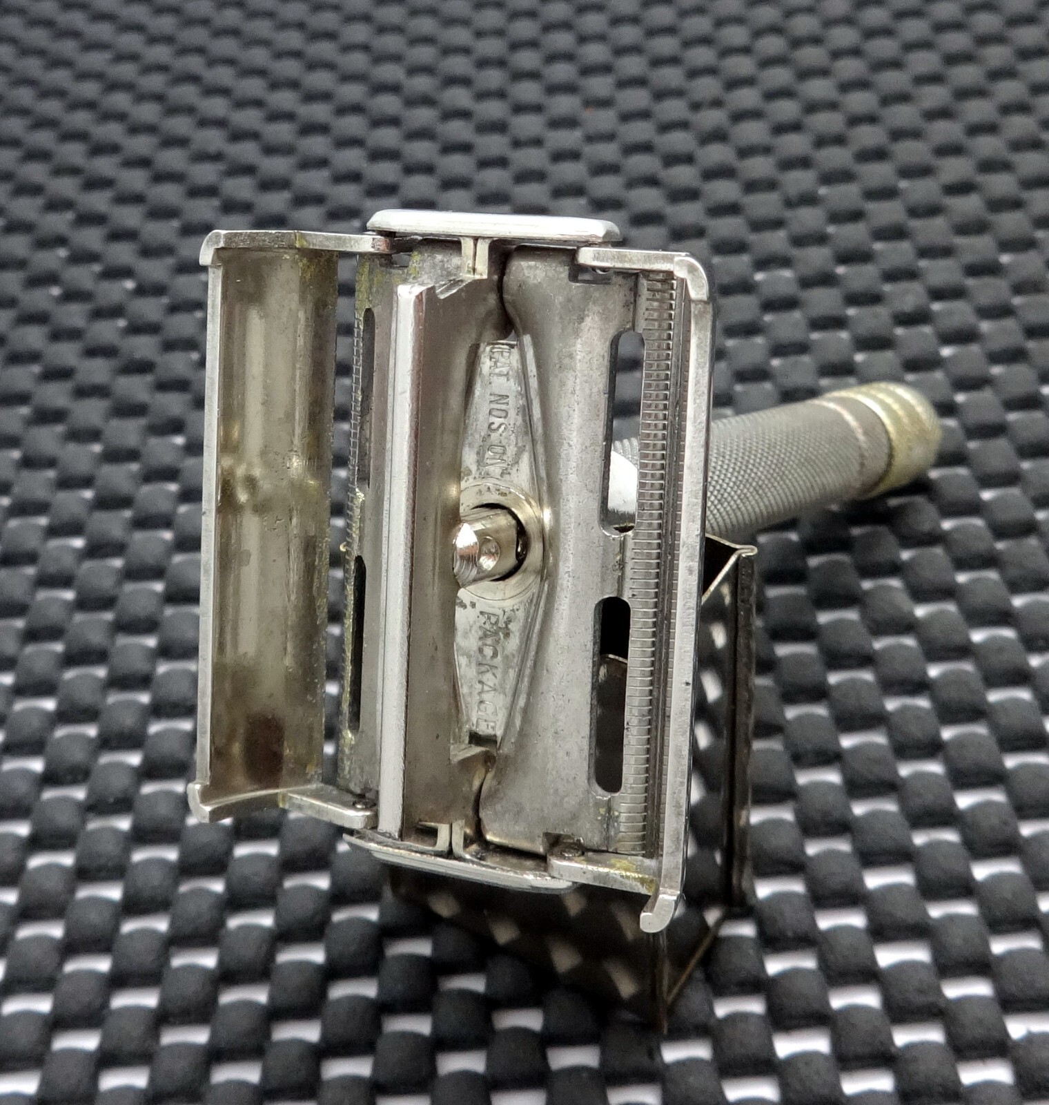 Vintage 1940's Gillette Super Speed DE Safety Razor Pre Date Code