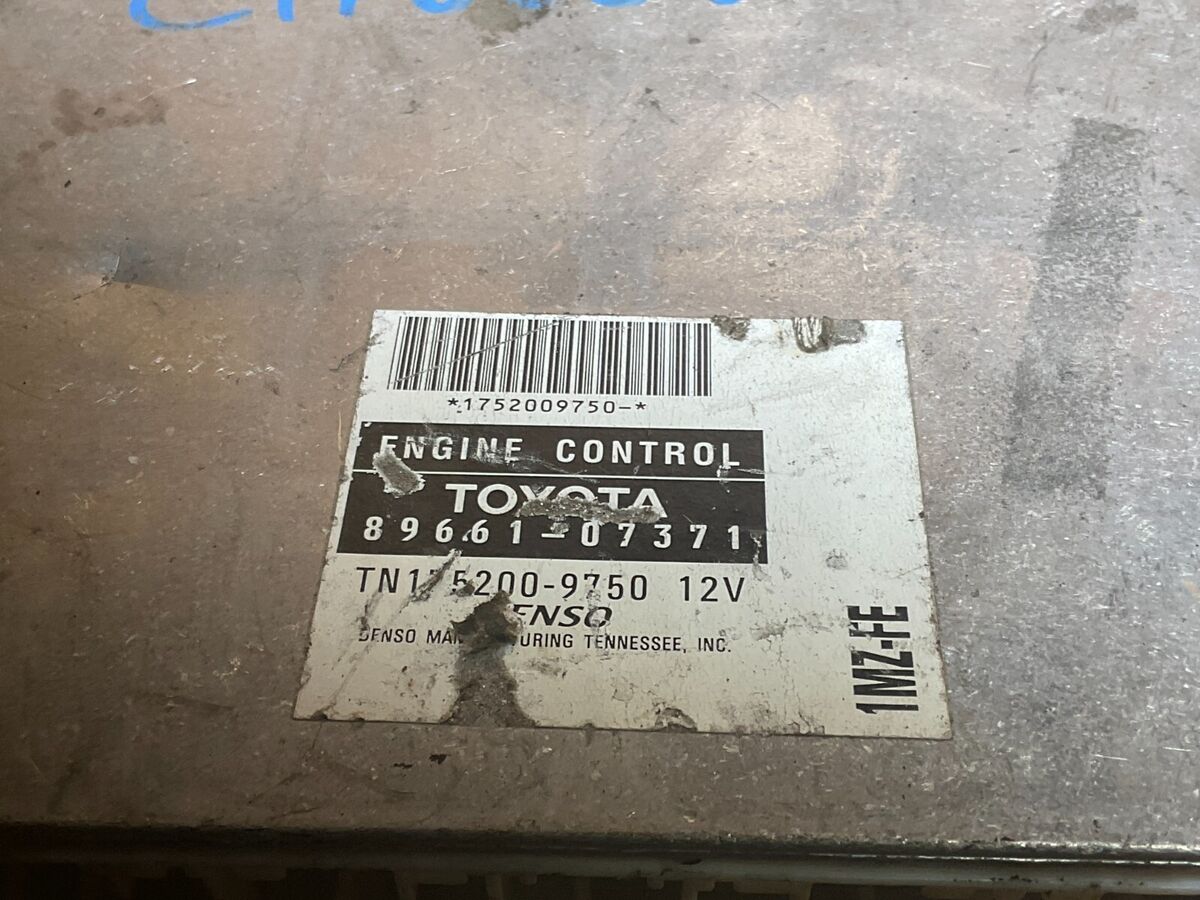 2002 Toyota Avalon Engine Computer Module ECU ECM OEM 89661 2002 Toyota Avalon Engine Computer Module ECU ECM OEM 89661