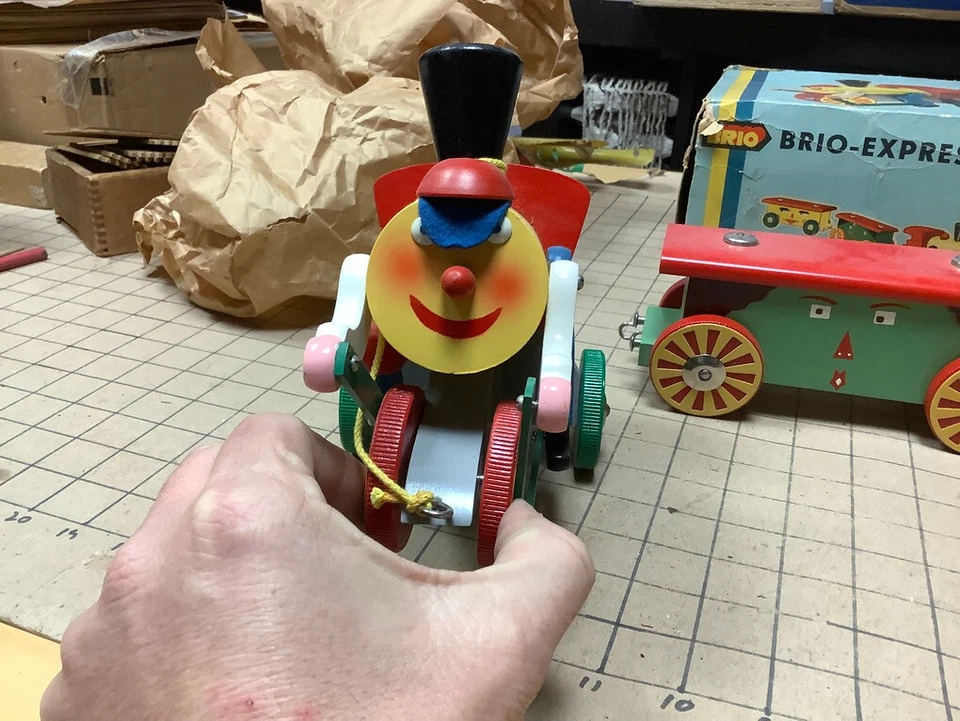 Caja BRIO EXPRESSEN (TREN) de madera vintage sin usar tiene desgaste, juguete está como nuevo juguete de tracción Foto 3 de 4