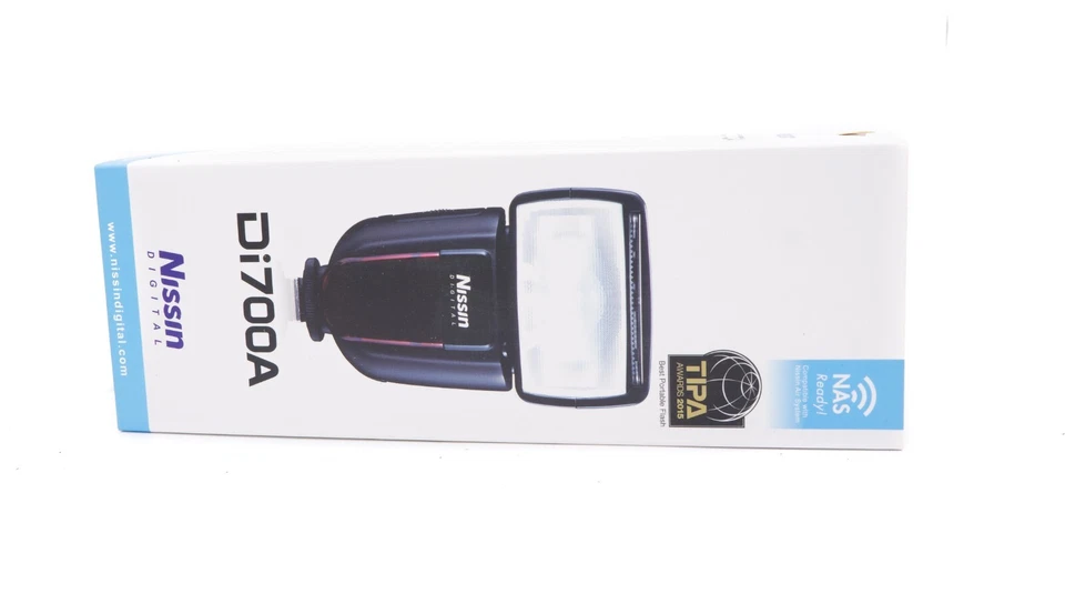 Flash de montaje en zapata Nissin Di700A para Olympus, Panasonic Micro Cuatro tercios. NUEVO Foto 2 de 4