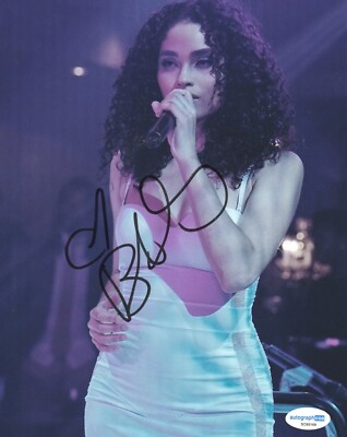 BRITTANY O'GRADY SIGNED STAR PHOTO (1) ALSO ACOA