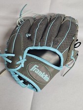 Used Franklin right handed kids softball/baseball glove 22750 10.5 inches