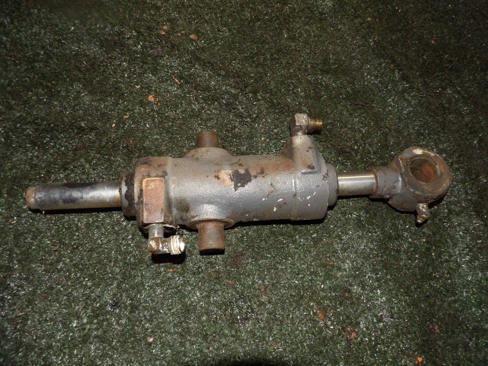 1999 KUBOTA L3600 V1903 Steering Cylinder HTA0037800 needs rebuild eBay