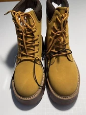 Arizona Jean Co Women's Work Boots brand new size 10 M. 50% off Clarence.