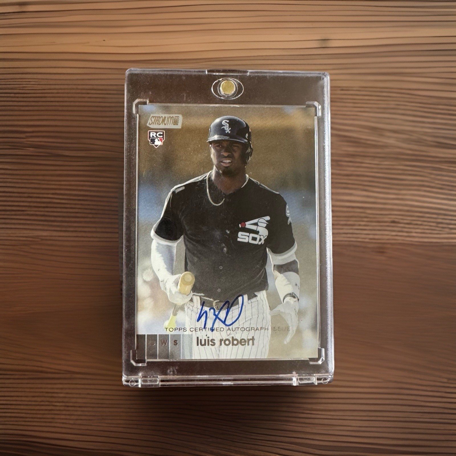 2020 Topps Stadium Club - Luis Robert #ALR (AU, RC) Auto