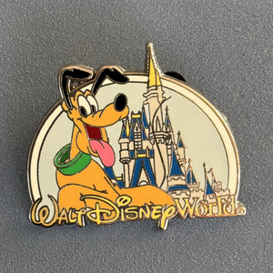 Disney Goofy Castle Pin 2007 Walt Disney World Single Franchise Theme
