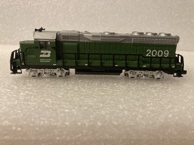Bachmann N Scale Burlington Northern EMD GP40 Diesel Engine Beauty 967T1104-125