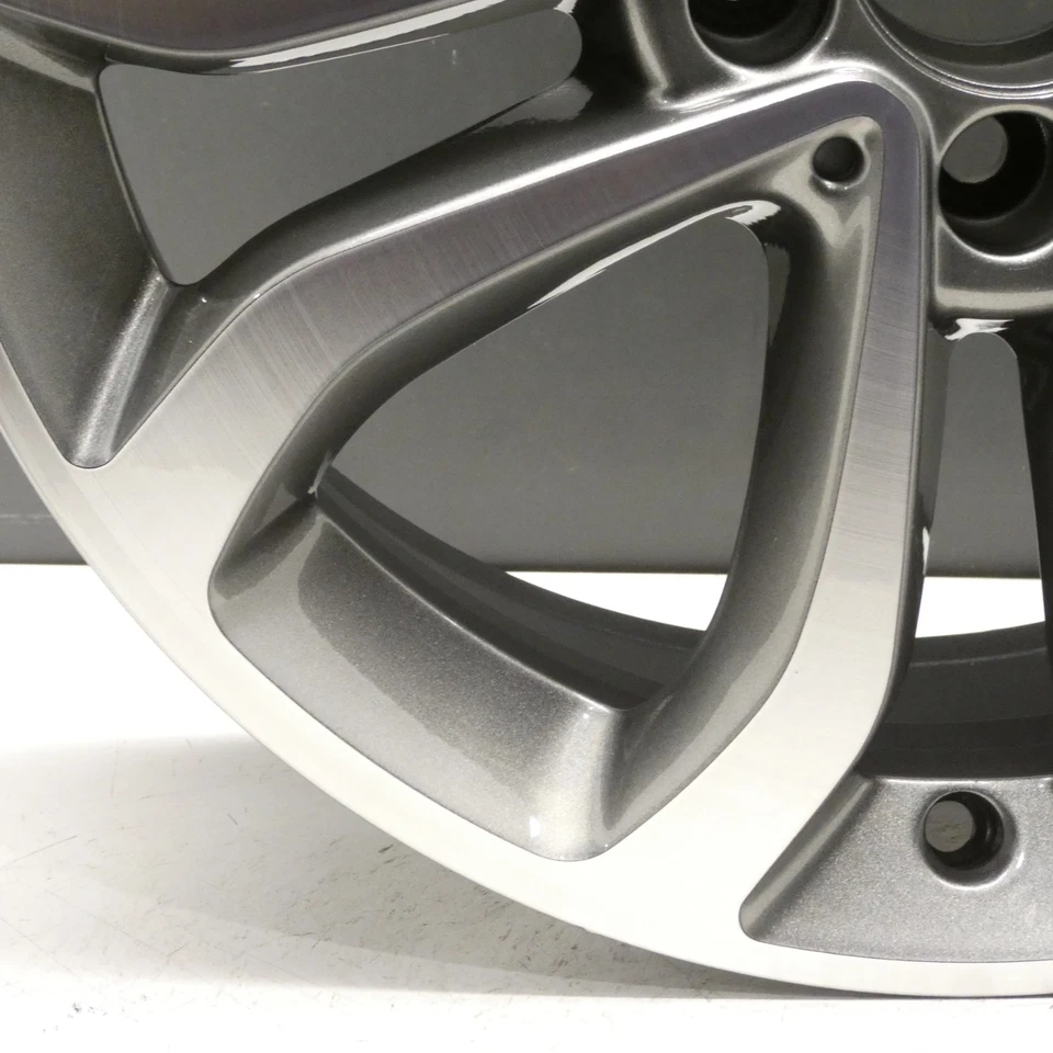 MERCEDES C CLASS W205 GREY 17" ALLOY WHEEL RIM OEM A2054010200 GENUINE X1 - Image 4 of 4