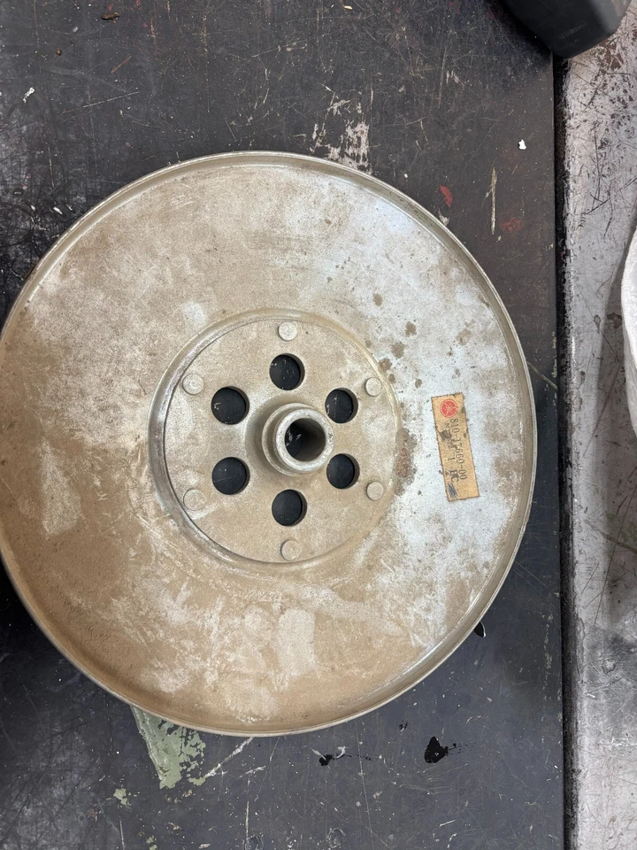 Moto de nieve 810-17660-00 NOS Yamaha polea fija GP338 SL338 SW SS396 RW7257 Foto 2 de 2