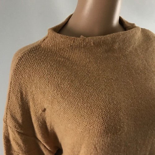 Old Navy Women's Lightweight Sweater Top Size M Longsleeve Tan Beige Knit New - Picture 2 of 6