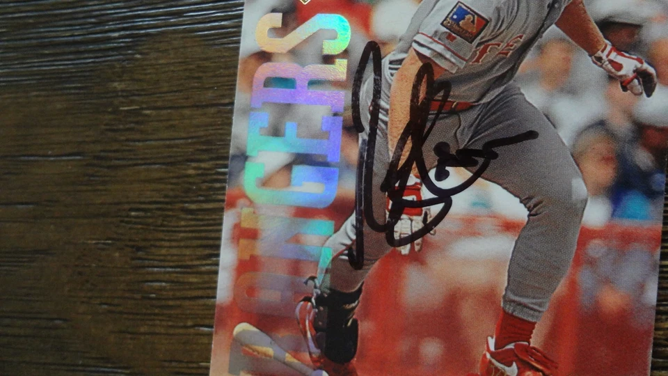 1995 LEAF RUSTY GREER AUTOGRAPHED BASEBALL CARD - Image 2 of 2