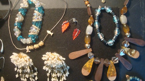 Huge Costume Jewelry Lot - Necklace Bracelet Brooch Ear Ring - Rhinestone #2 - Picture 11 of 21