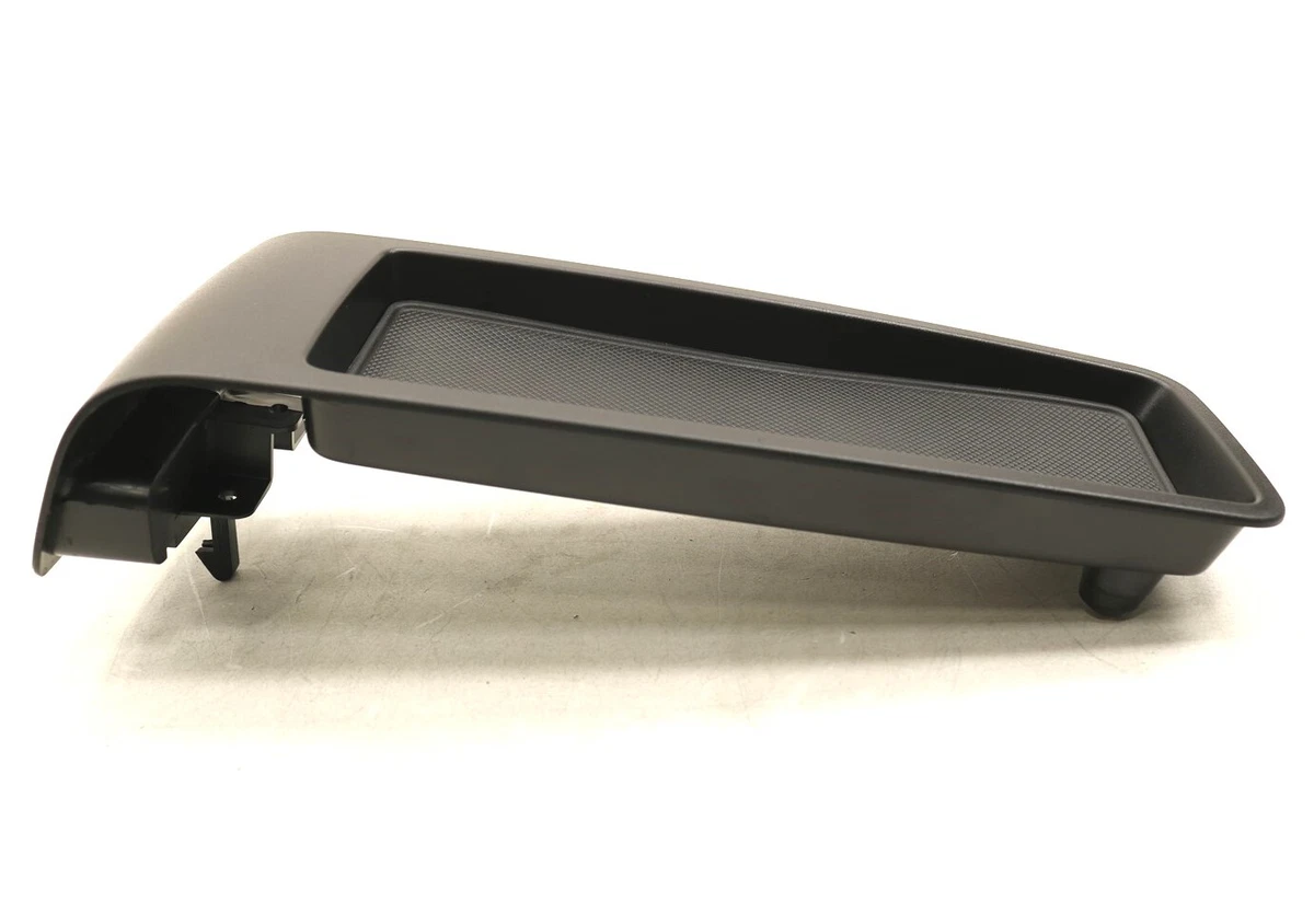 NEW OEM GM Center Console Lid Pushbutton Bezel 19328705 Silverado 