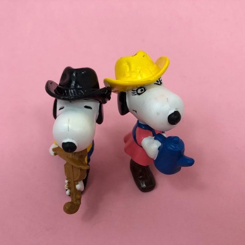 Vintage Snoopy Dog Beagle Peanuts Cowboy Belle Ho Down Novelty PVC Toy Figures - Picture 3 of 4