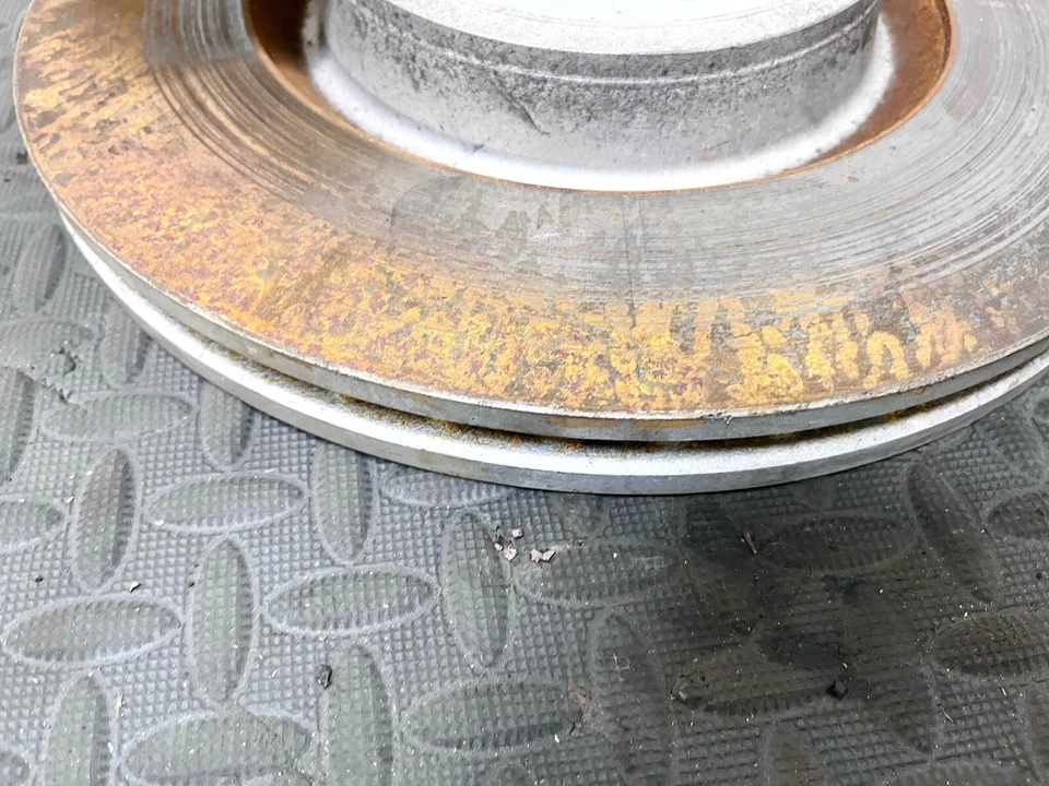 10-16 AUDI S4 S5 MONTAJE ROTOR FRENO DISCO TRASERO IZQUIERDO O DERECHO OEM Foto 2 de 3