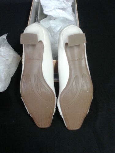 Easy Street Women's Waive Pump Bone 6 W - Imagen 2 de 6