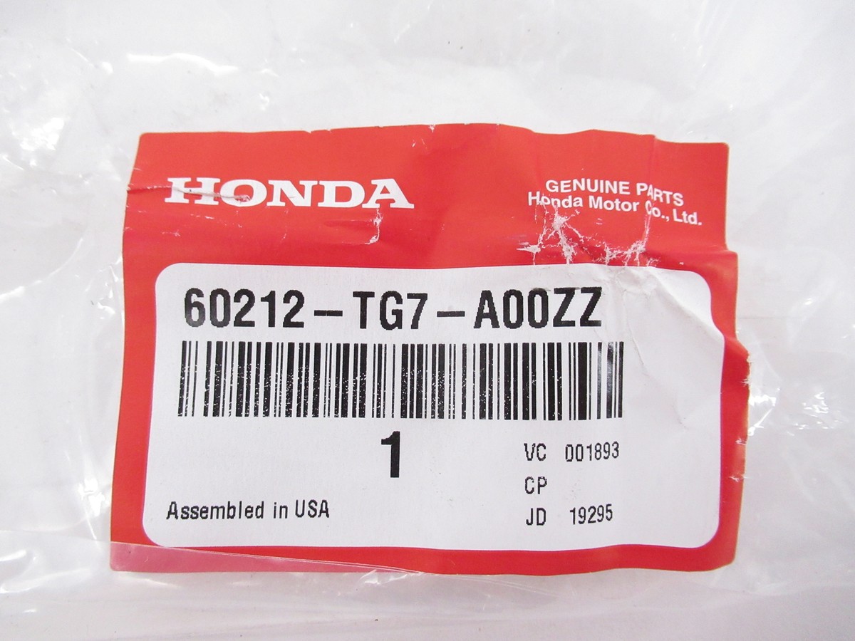 Genuine OEM Honda 60212-TG7-A00ZZ Passenger Front Fender Support