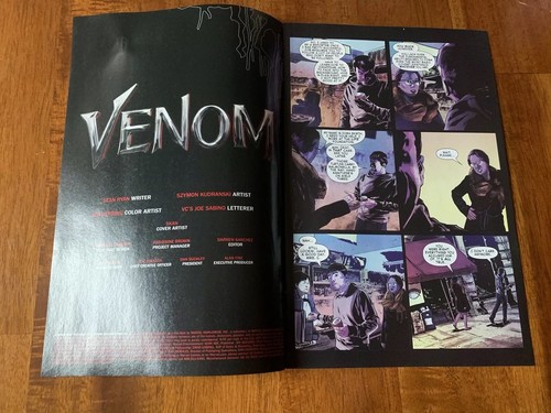 SHAZAM! #1 AMC IMAX fumetto esclusivo e bonus Venom AMC fumetto DC Marvel SHAZAM - Foto 5 di 8