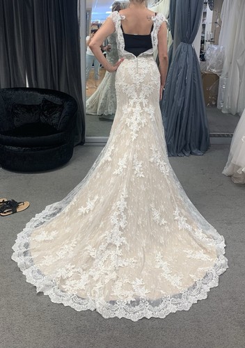 wedding dress size 6/8 - Picture 2 of 13