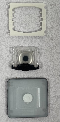 Apple MacBook Pro A1990 Keyboard One Key Cap + Hinge Original - Afbeelding 3 van 3