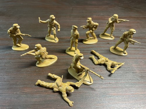 Matchbox WWII German Africa Corps - 1:32/ 54mm - Toy Soldiers - Vintage - 1970s - Foto 1 di 4