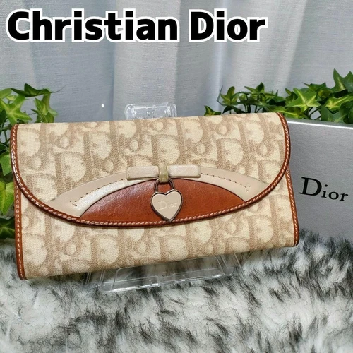 Authentique portefeuille long Christian Dior motif trotteur charme coeur cuir PVC
