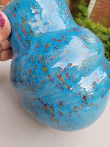 Ceramica turchese 9" fatta a mano vintage, firmata "BH 91" smalto confetti - Foto 3 di 4