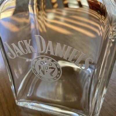 Jack Daniels Old No. 7 Decanter Glass Bottle W/ Glass Top: 8'' by 4''