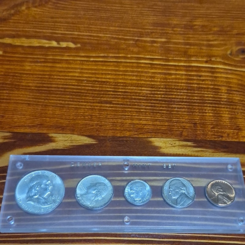1964 Denver Mint Uncirculated US Coin Set - 5 Coins, 50C 25C 10C 5C 1C
