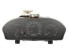 Compteur Mazda 626