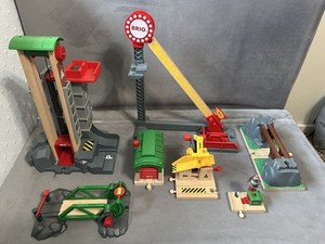 BRIO LOT of 7 PCS - ELEVATOR TOWER CARGO GARAGE BRIDGE BELL ROLLERCOASTER CRANE