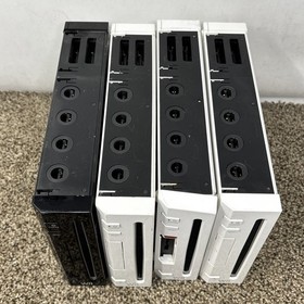 Nintendo Wii Consoles Lot Of 4 FOR PARTS OR REPAIR