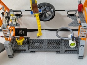 LEGO Exo-Force Sentai Fortress 7709 In 2006 Retired w/o Box