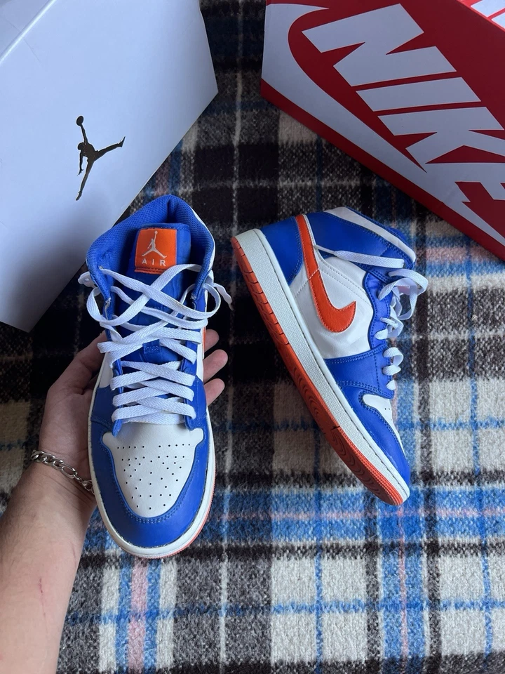 Nike Air Jordan 1 Mid, foto 2 di 5