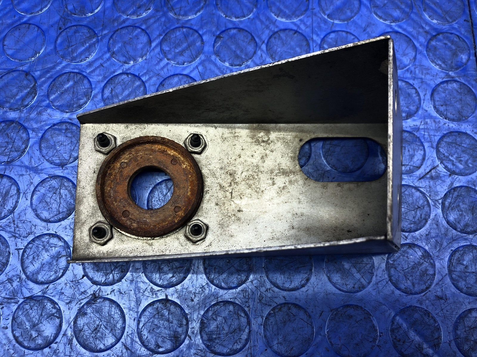 2004-2014 LAMBORGHINI GALLARDO REAR LEFT SIDE MUFFLER EXHAUST BRACKET 400253323