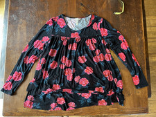 Matilda Jane, XL woman's top, Great condition Beautiful shirt, black with pink