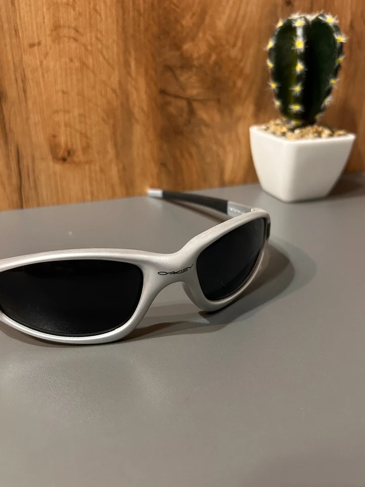 Chaqueta recta Oakley MUZM 99 gris llamas Prizm negra OO9505-0158 retro minuto Foto 3 de 4