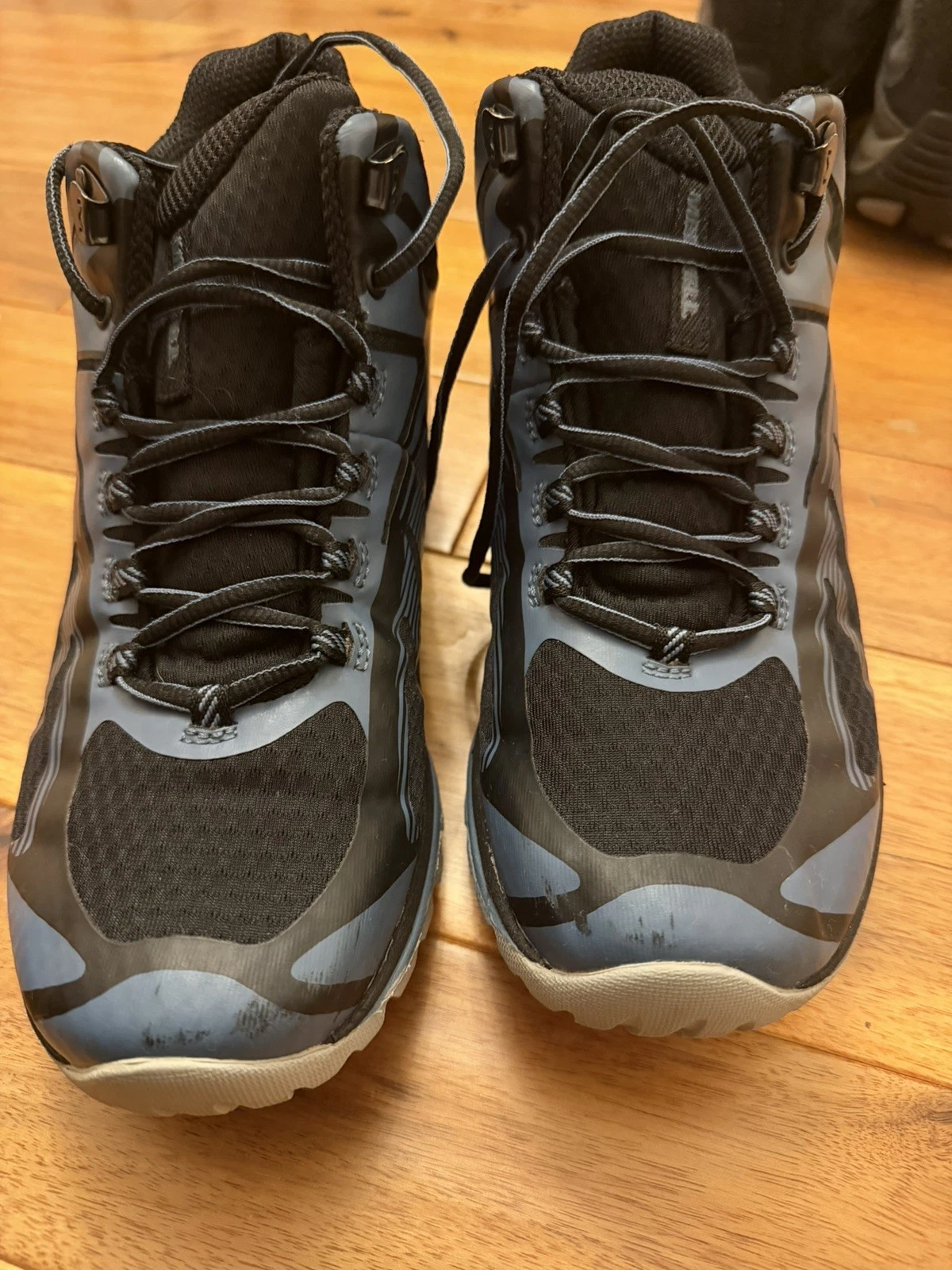Merrell Women’s Moab Speed Mid GORE-TEX® Shoes size 8.5 waterproof EUC