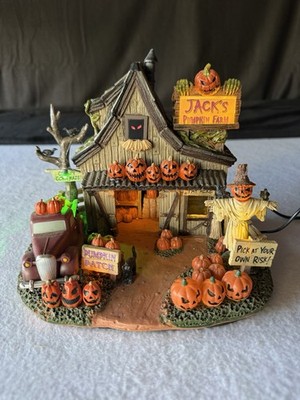 Lemax Spooky Town Halloween #04716 Lighted Jacks Pumpkin Farm Box