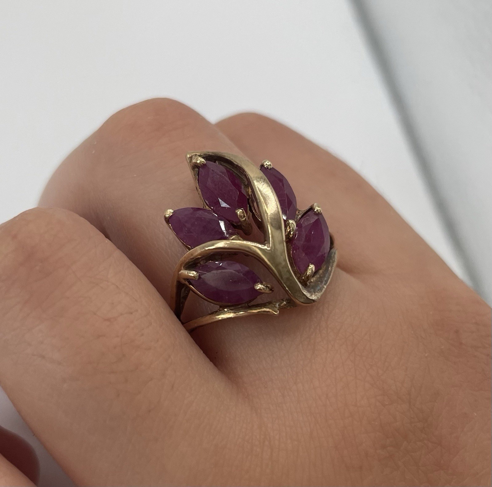 10k Solid Yellow Gold Marquise Ruby Flower Ring S… - image 7