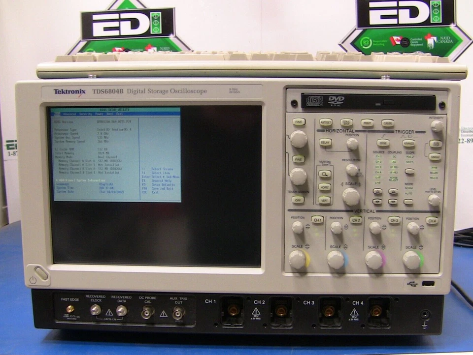 Tektronix TDS6804B 8GHz Digital Storage Oscilloscope - Image 2 of 4