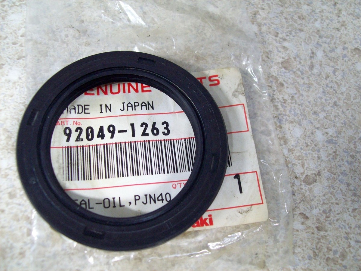 軽油うさん専用 Amazon.com: 2013 Kawasaki NINJA ZX-6R Oil Change Kit