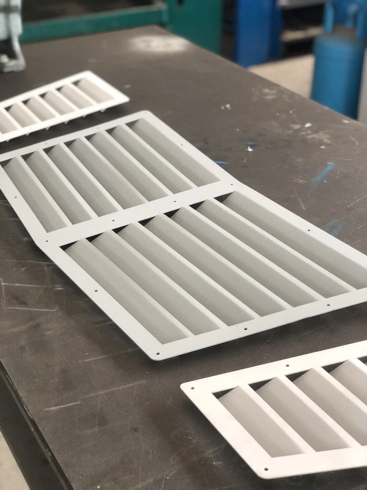 *NUEVO* Rejillas/ventilaciones universales personalizadas para capó de refrigeración todoterreno/fastcars/carros de carreras Foto 4 de 4