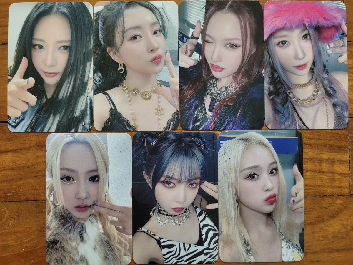 RARE Dreamcatcher Official Mokket Shop Photocard VillainS Kpop