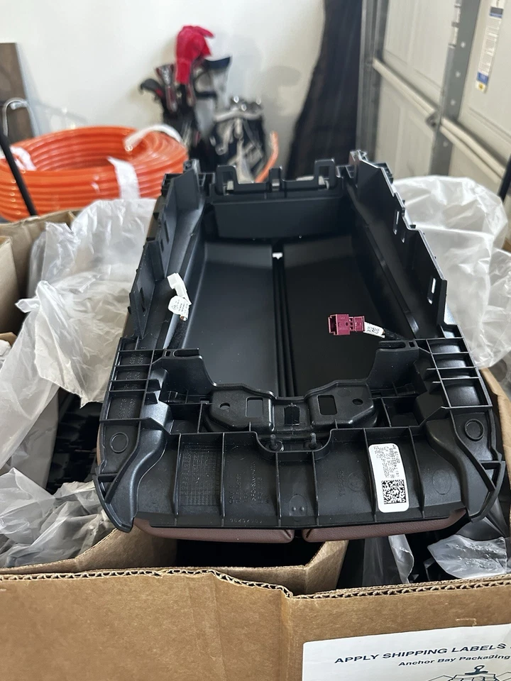 2019-2023 BMW X5 OEM CONSOLE HEATED ARMREST STORAGE LID COFFEE MERINO LEATHER - Image 3 of 4