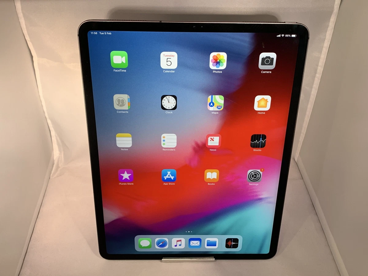 Apple iPad Pro 12.9-inch (3rd Gen.) 256GB Space Gray Unlocked Fair