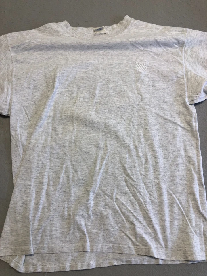 Camiseta vintage K-Swiss para hombre grande atlética gris hecha en EE. UU. Camiseta con logotipo de algodón Foto 2 de 4