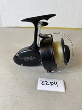 Garcia Mitchell Salt Water 302 Fishing Reel E065103 fish 22D4