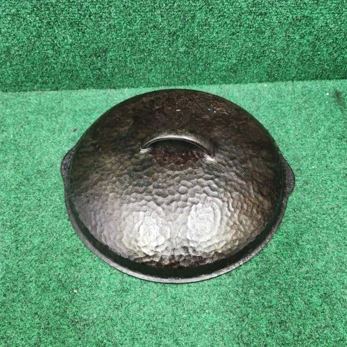 Rare #9 Vintage Unmarked Wagner Ware Cast Iron Hammered Skillet Lid 10.5"