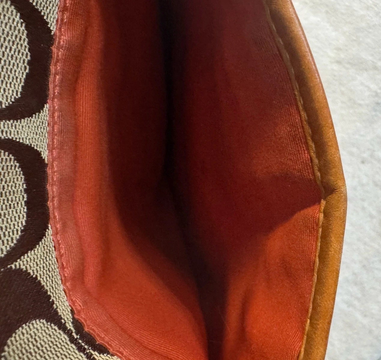 Tracolla regolabile stampa firma Coach vintage marrone e marrone jacquard